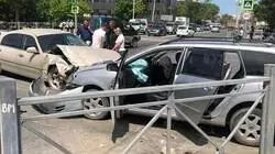 Три человека в больнице. Сахалинец поехал на красный свет и устроил жесткую аварию