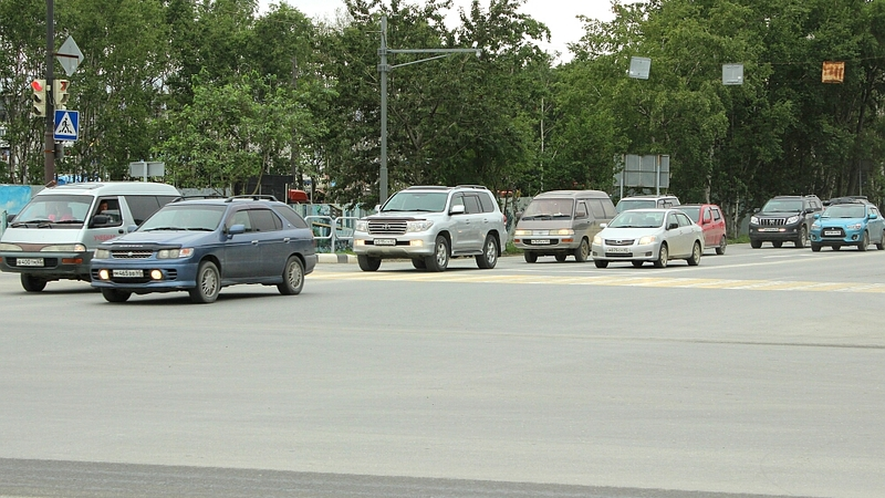 Автомобили остаются основной причиной загрязнения воздуха в Южно-Сахалинске