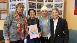 Сахалинская пенсионерка связала для бойцов СВО 210 пар шерстяных носков