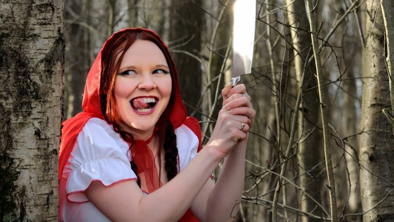 Буйная женщина грозилась взорвать гостиницу «Белка» и сумку в Южно-Сахалинске