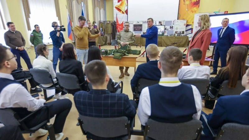 Ветераны СВО преподают военное дело в школах Сахалина: уникальный опыт патриотического воспитания