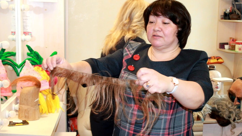 Посетителям сахалинского Чехов-центра показали кровь гримера