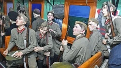 «Поезд Победы» доставили на Сахалин на борту дизель-электрохода 