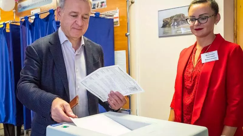 Сергей Надсадин проголосовал на выборах губернатора Сахалинской области