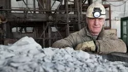 Губернатор Валерий Лимаренко поздравил сахалинцев с Днем шахтера