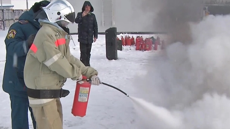 Добычу нефти на Севере возобновят / Аквапарк открыт — Центр внимания 15 декабря