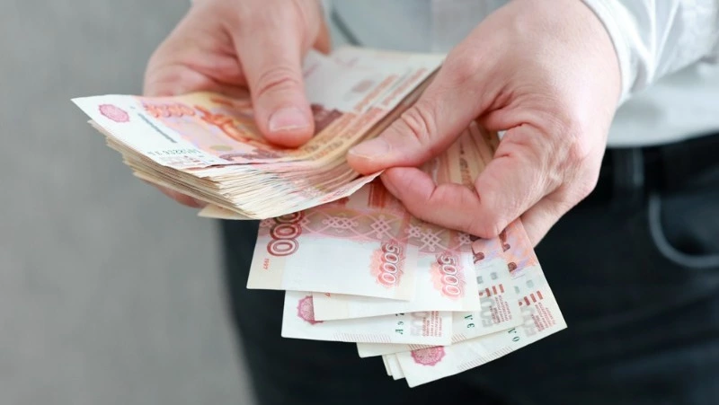 Средняя зарплата в январе у жителей Сахалинской области составила больше 150 тысяч рублей