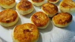 Сырники: простой рецепт для завтрака