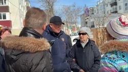 Валерий Лимаренко поручил расчистить дворы и дороги от снега в ближайшие два дня