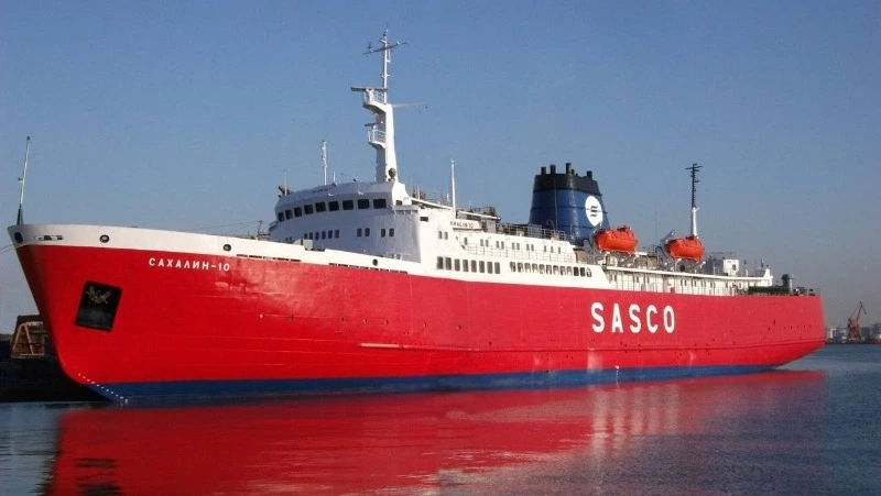 Паром «Сахалин-10» забрали на ремонт