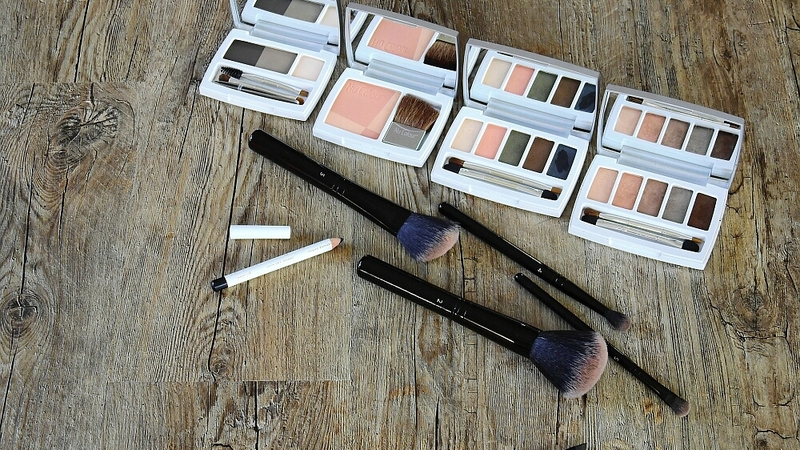 У сахалинки приставы арестовали бизнес