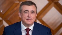 Губернатор Валерий Лимаренко поздравил сахалинцев с Днем российского студенчества
