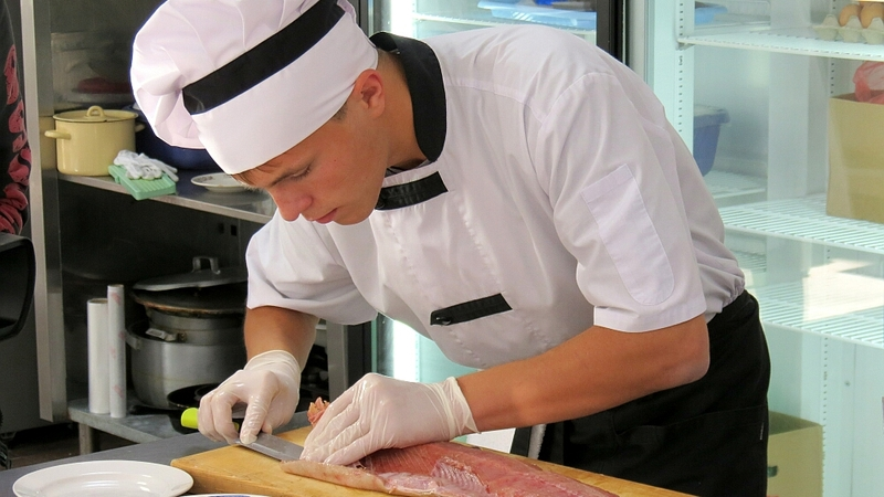 Цвета осени из рыбы и неповоротная сварка