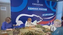 «Серебряные» волонтеры Южно-Сахалинска с начала года сплели восемь сетей для бойцов СВО