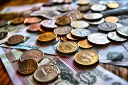 Сахалинским бюджетникам увеличат зарплаты