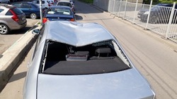 Упавший кусок крыши обошелся УК в Холмске в 200 тысяч рублей