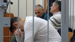 Два фигуранта дела Хорошавина отправились отбывать наказание на материк