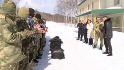 «Будем ждать их»: островные депутаты поддержали ОМОНовцев перед отправкой в зону СВО