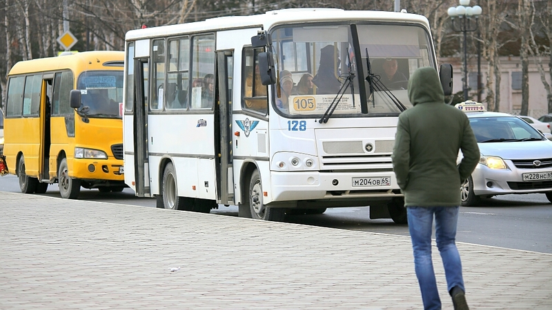 ДТП с участием рейсового автобуса произошло на Сахалине