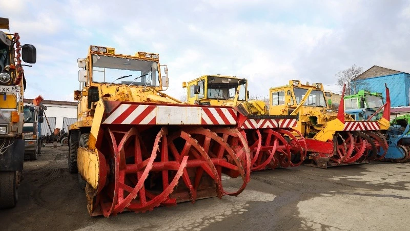 Дорожные службы Корсакова подготовились к зимнему сезону