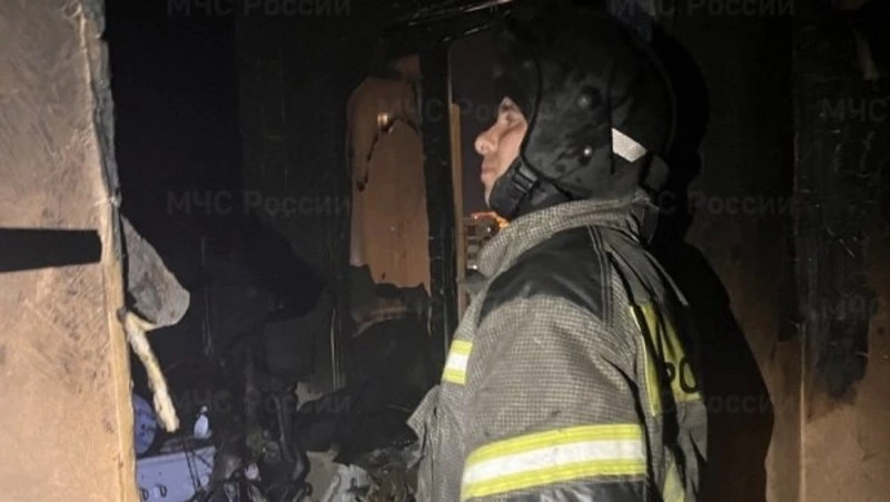 Магазин сгорел вечером в Южно-Сахалинске