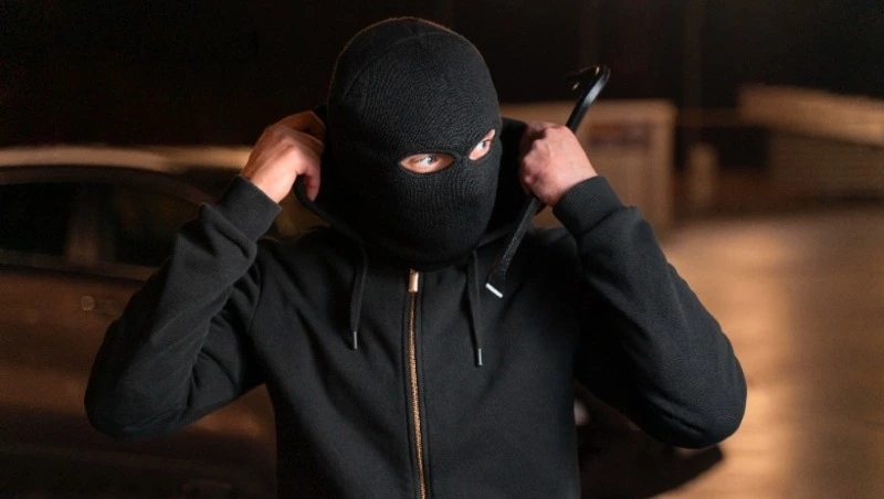 Экс-сотрудник УК обокрал подвал в Поронайске на 25,5 тыс. рублей