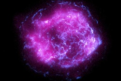 NASA показало фото взрыва звезды в день рождения предков