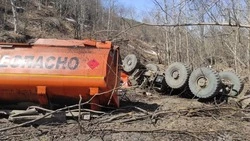 Водитель бензовоза погиб в серьезном ДТП в Углегорском районе 19 апреля