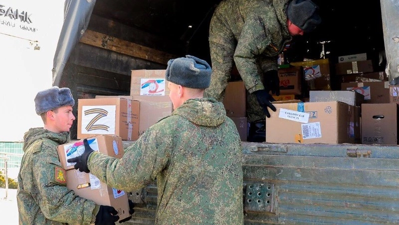 Гуманитарную помощь и письма для военнослужащих отправили с Сахалина на Донбасс
