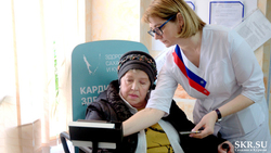 В южно-сахалинской аптеке поставили стул для бесплатного снятия ЭКГ