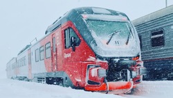 Пригородные поезда по одному маршруту отменили на Сахалине 