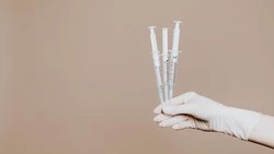 В Госдуме рассказали о важном условии вакцинации от коронавируса. «Иначе эффекта не будет»