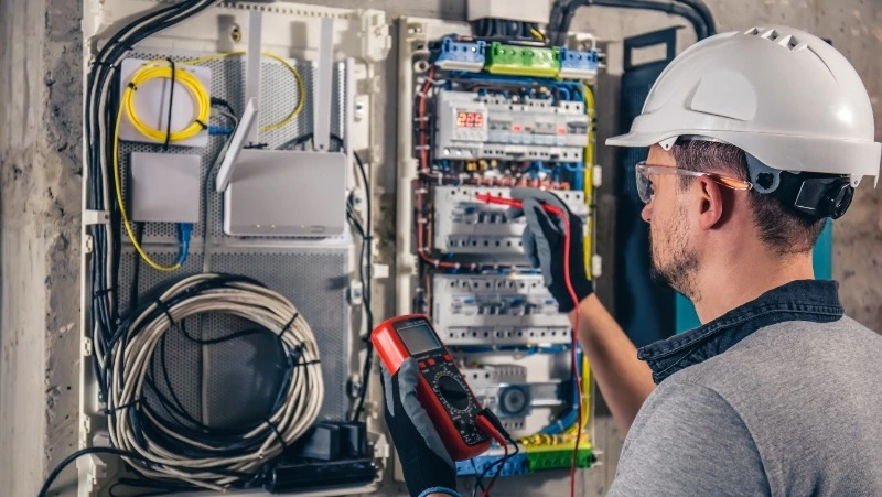 Должники за электроэнергию могут остаться без энергоснабжения