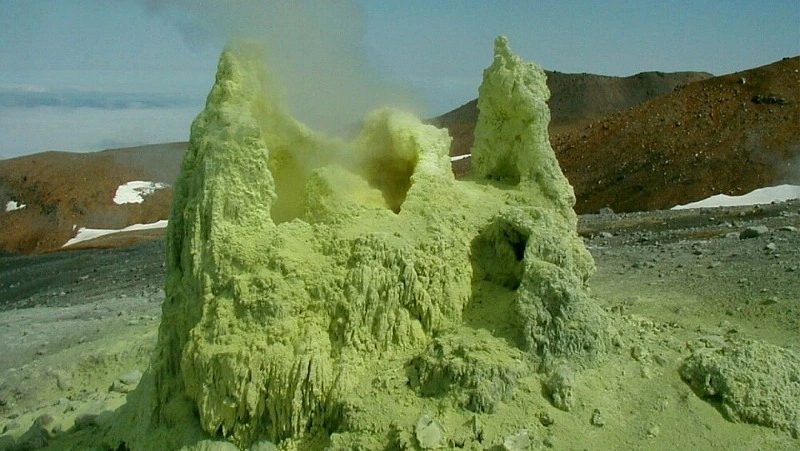 Курильский вулкан на онлайн-картах раздвоился