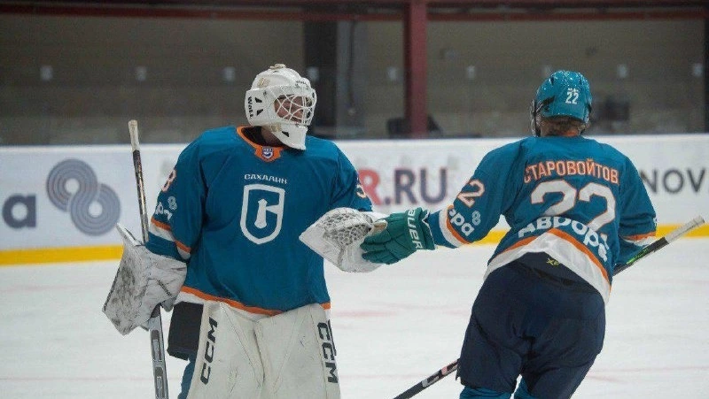 «Поставили в ворота случайно — и я осталась навсегда»: история вратаря ЖХК «Сахалин»