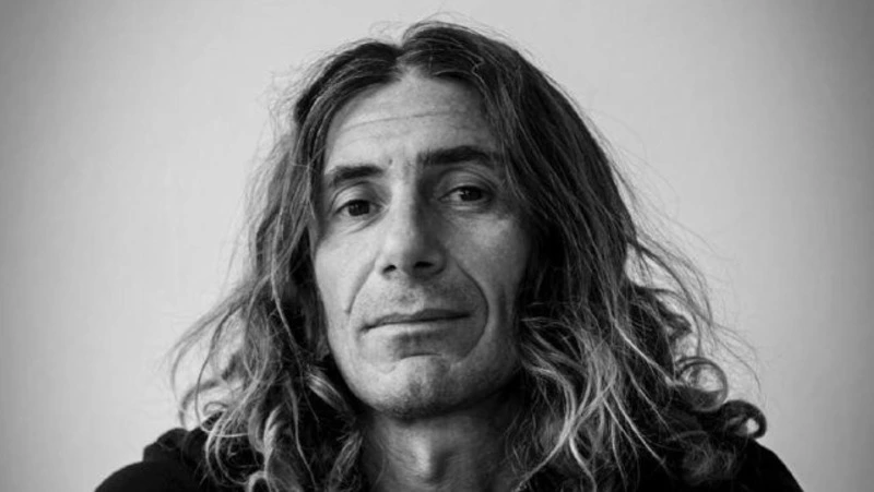 С лекцией о серфинге на Сахалине побывает многократный чемпион Никита Замеховский-Мегалокарди