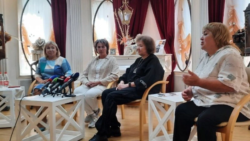 «Нас объединяет детство»: на Сахалин с гастролями приехал Чувашский театр кукол