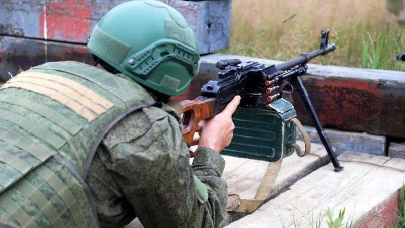 Сахалинские военнослужащие сдали нормативы после летнего обучения