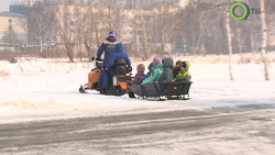 Необычный урок с «Лосем» провели сахалинские спасатели для третьеклашек