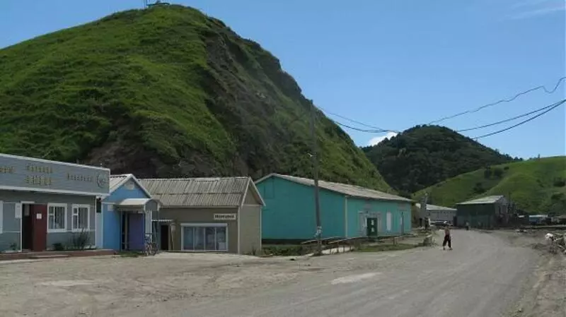 Строительство школы и детского сада в Малокурильском затянулось