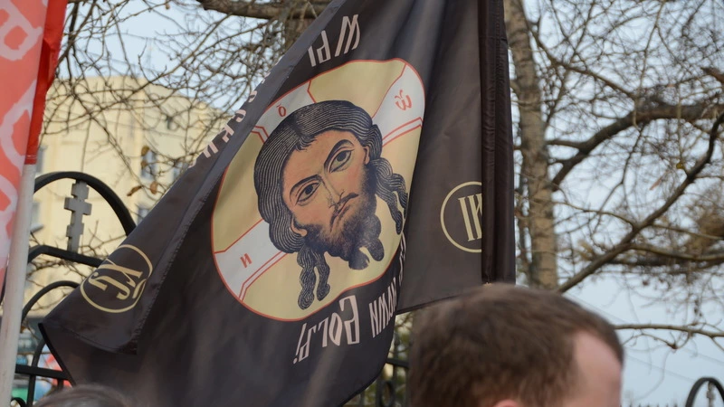 День народного единства на Сахалине: ты мне, я тебе