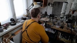 Красавицы Сахалина не лишатся эксклюзивных украшений из-за санкций