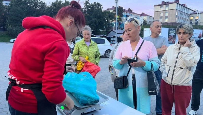 Тонну кеты реализовали в Корсакове в рамках проекта «Доступная рыба» 13 сентября