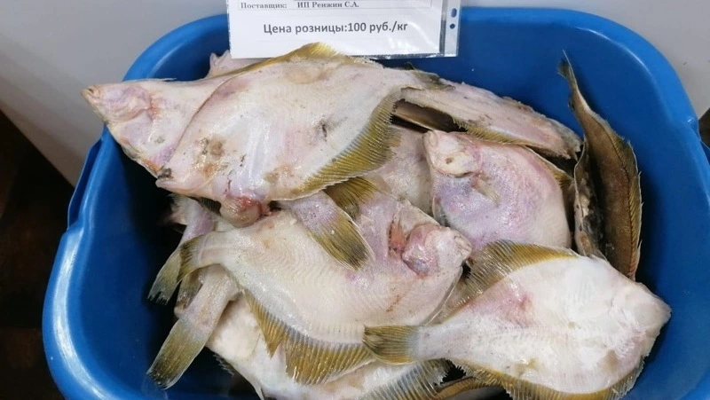 Камбалу и минтай по низким ценам привезли в Тымовское и Южно-Курильск 22 сентября