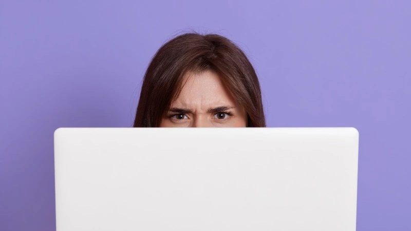 Мошенники для обмана россиян используют один лишний символ в ссылке сайта