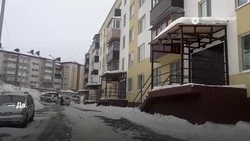 Губернатор проверил благоустройство дворовой территории в Холмске 