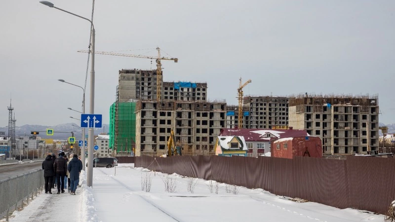 Губернатор похвалил ремонт на Компроспекте и поручил убрать «промзону» на Пограничной