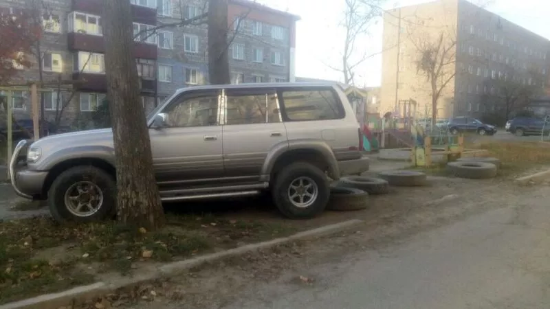 В Южно-Сахалинске бессовестные водители игнорируют «антиавтохамовские» шины