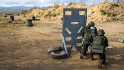 Мобилизованные освоили стрельбу из зенитно-ракетных комплексов «Игла» на Сахалине