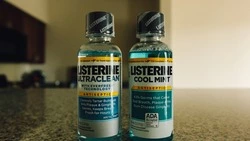 Ученые выяснили, что ополаскиватели для рта за 30 секунд убивают COVID-19